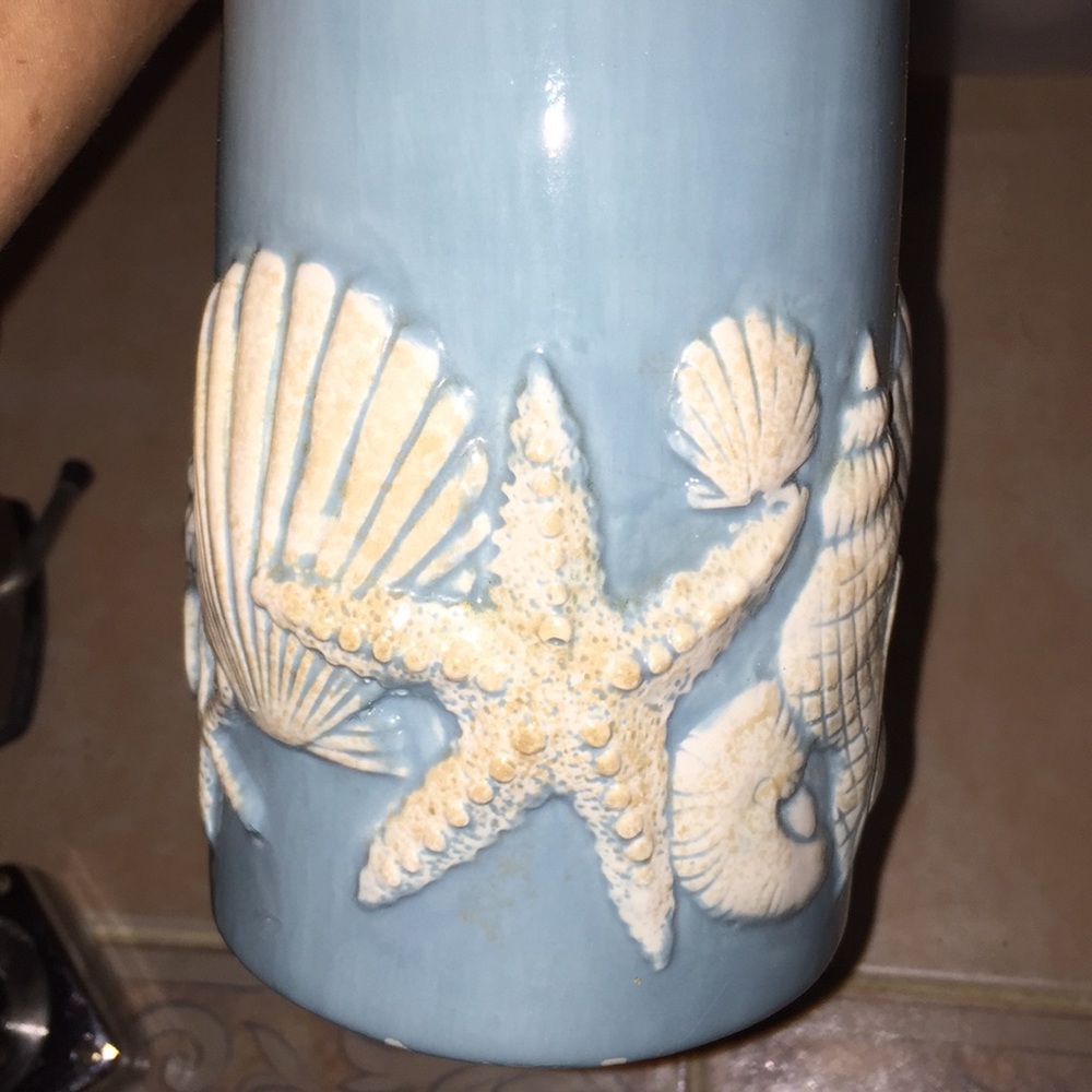 Vase - Picture 3 of 3